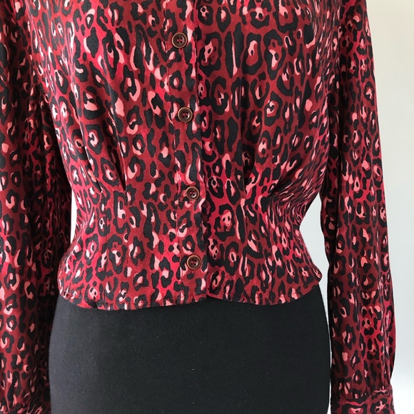 Women’s Zara Red animal print long sleeve cropped blouse size XS - Picture 4 of 13